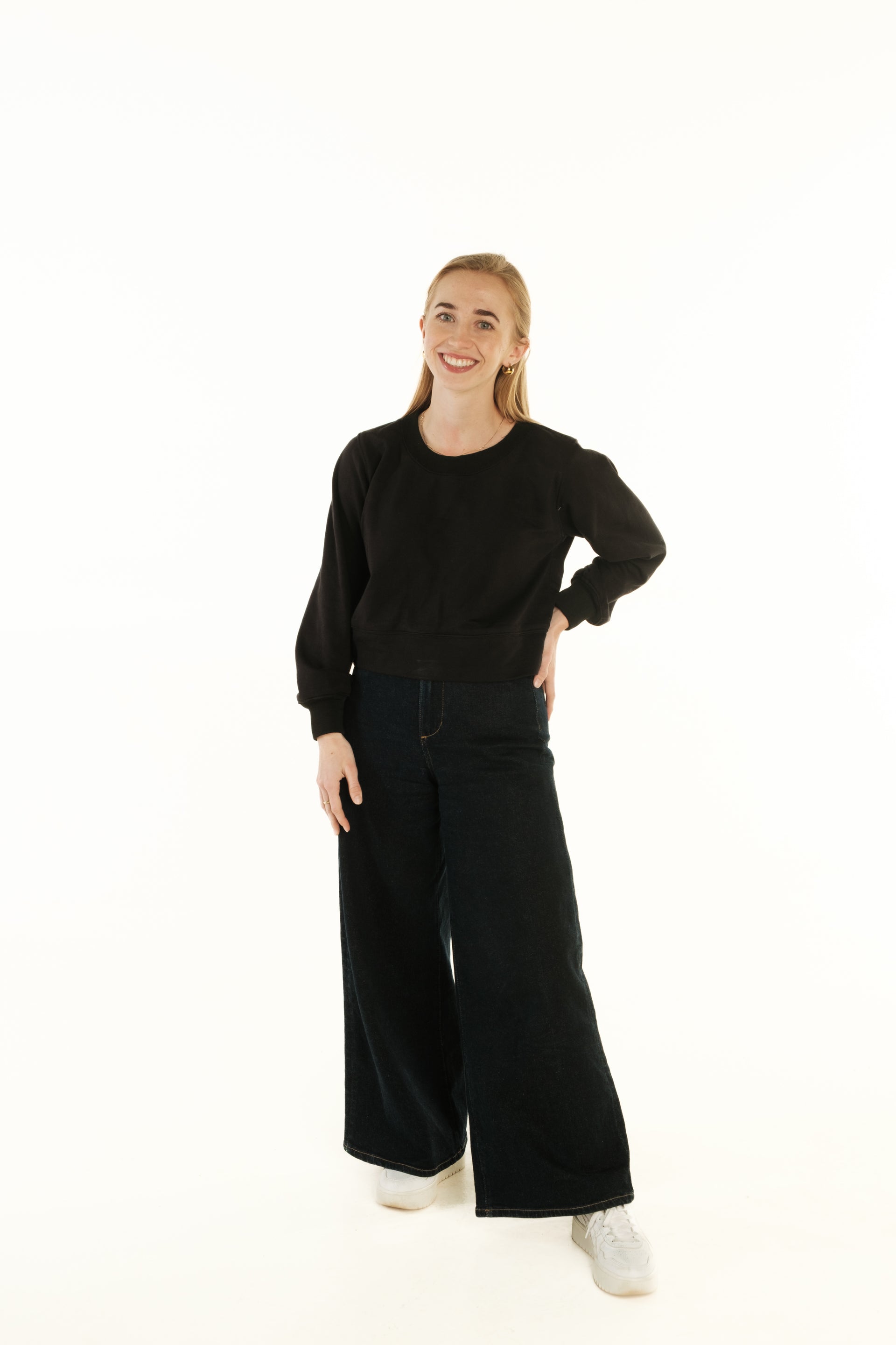 CUSTOM CROPPED SWEATER